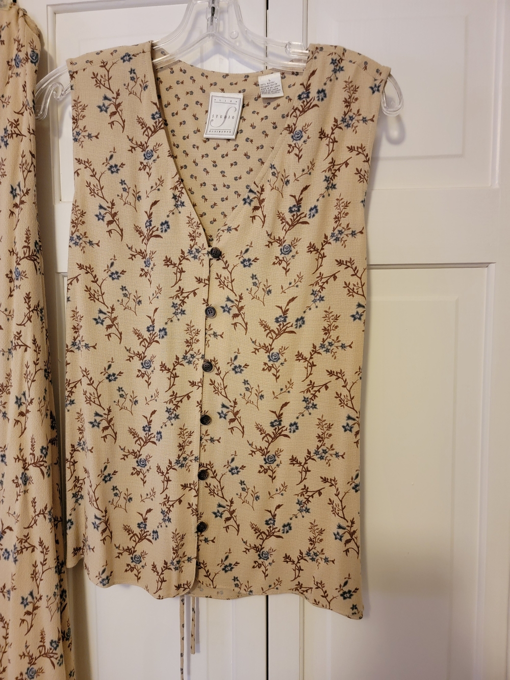 Claiborne Beige Floral Maxi Skirt AND VEST Size Large EUC - Picture 3 of 8
